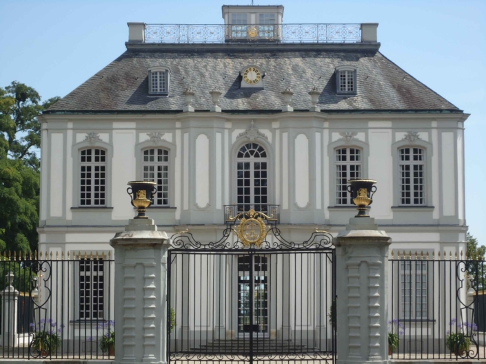 Jagdschloss Falkenlust bei Bonn/Falkenlust hunting lodge near Bonn